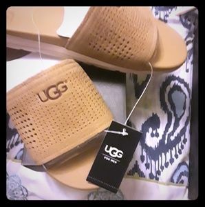 Mens Ugg slides Sz 8